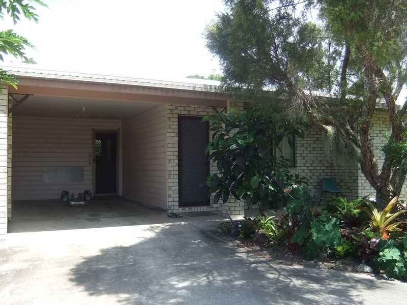 33 Centenary Drive, Boyne Island QLD 4680