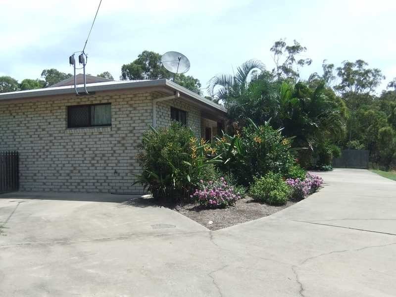 33 Centenary Drive, Boyne Island QLD 4680
