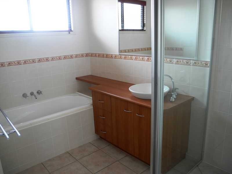 12 Longreach Court, Tannum Sands QLD 4680