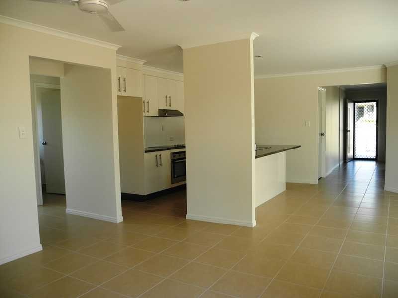 19 Jeana Close, Boyne Island QLD 4680