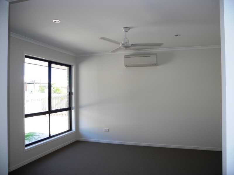 19 Jeana Close, Boyne Island QLD 4680