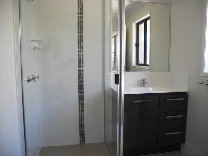 19 Jeana Close, Boyne Island QLD 4680