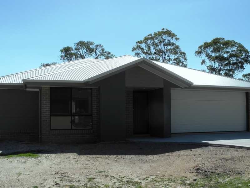 19 Jeana Close, Boyne Island QLD 4680