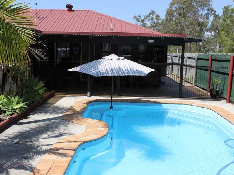 5 Banksia Street, Boyne Island QLD 4680