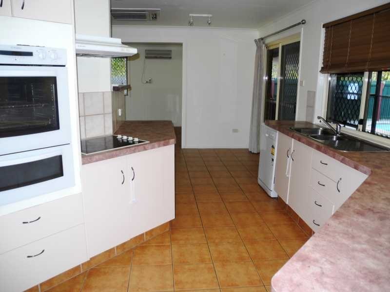 5 Banksia Street, Boyne Island QLD 4680