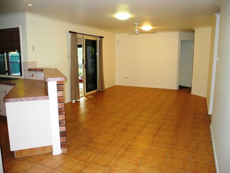 5 Banksia Street, Boyne Island QLD 4680