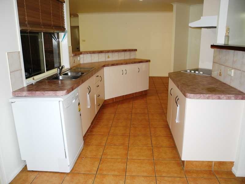 5 Banksia Street, Boyne Island QLD 4680