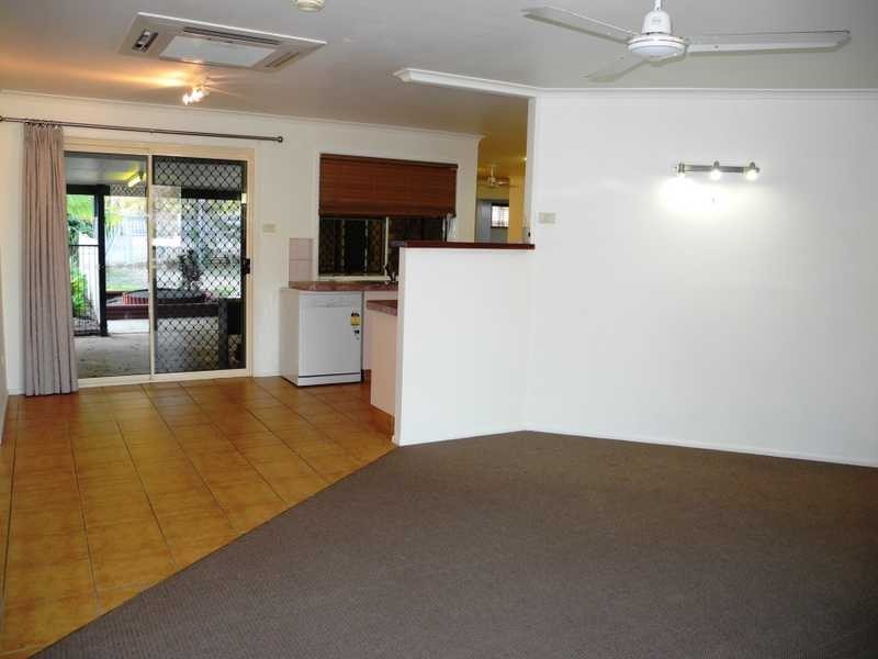 5 Banksia Street, Boyne Island QLD 4680