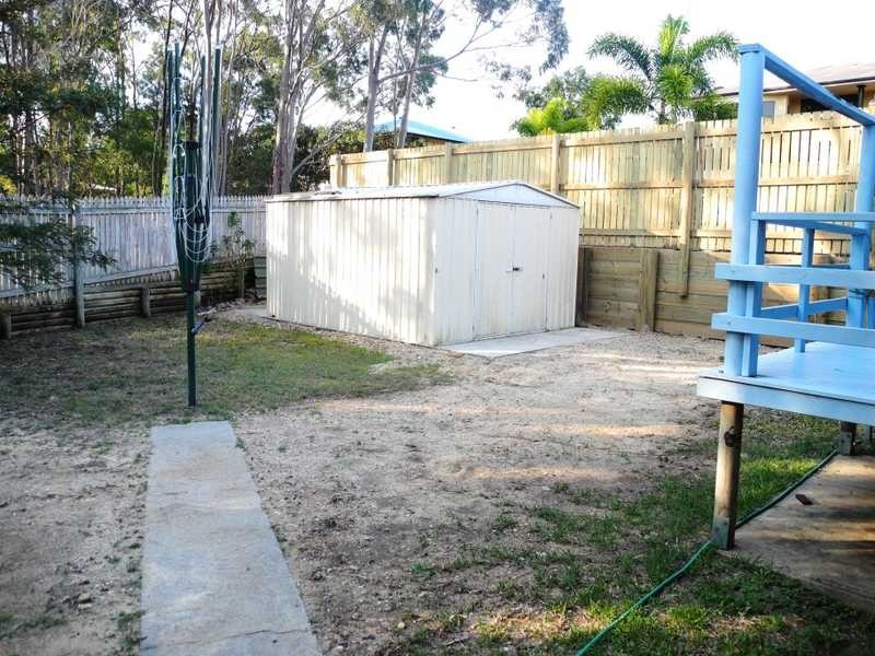 5 Banksia Street, Boyne Island QLD 4680