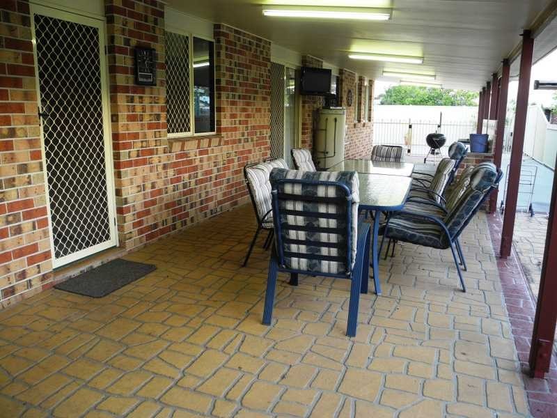 23 Curtis Avenue, Boyne Island QLD 4680