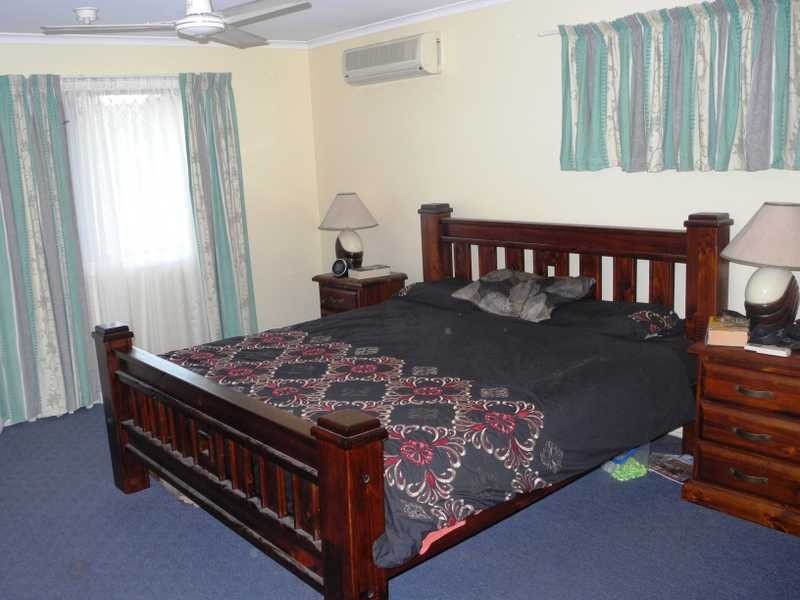 23 Curtis Avenue, Boyne Island QLD 4680