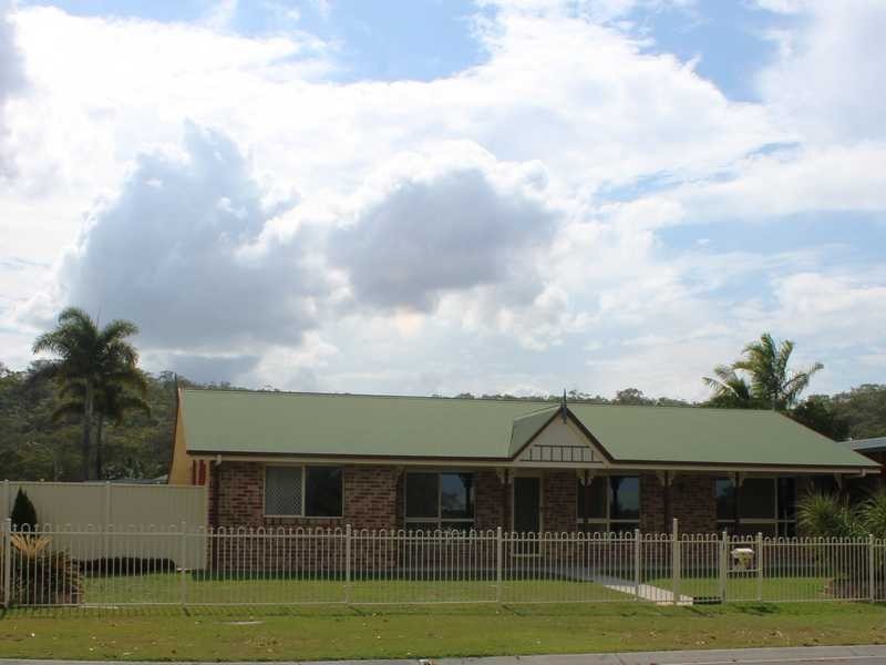 23 Curtis Avenue, Boyne Island QLD 4680