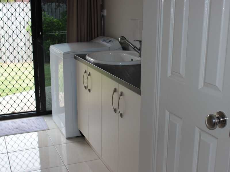 13 Ronpen Close, Tannum Sands QLD 4680