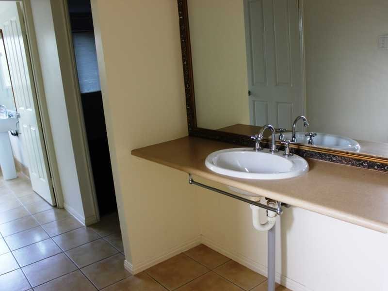 8 Ridge Close, Tannum Sands QLD 4680