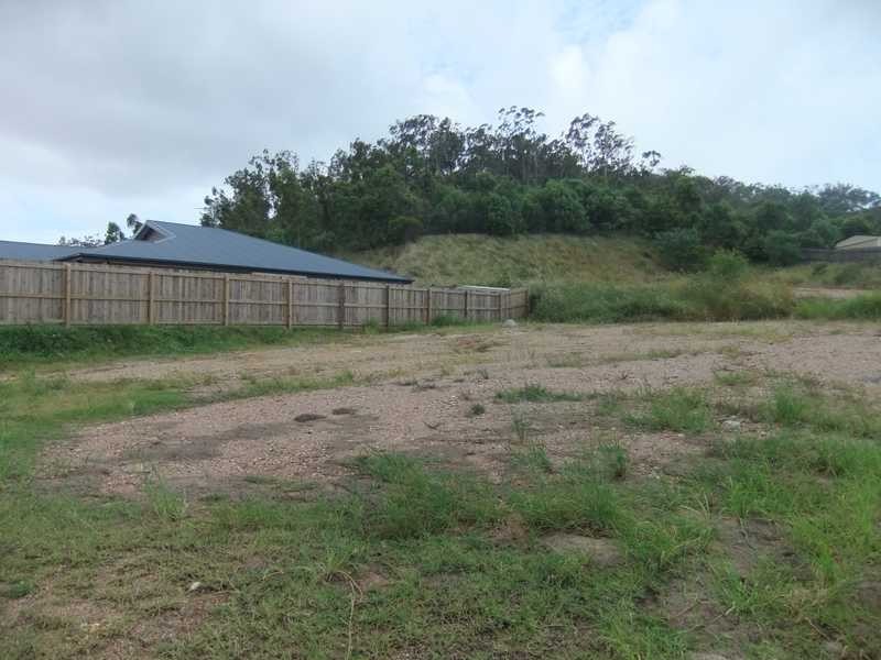 18 Jeana Close, Boyne Island QLD 4680