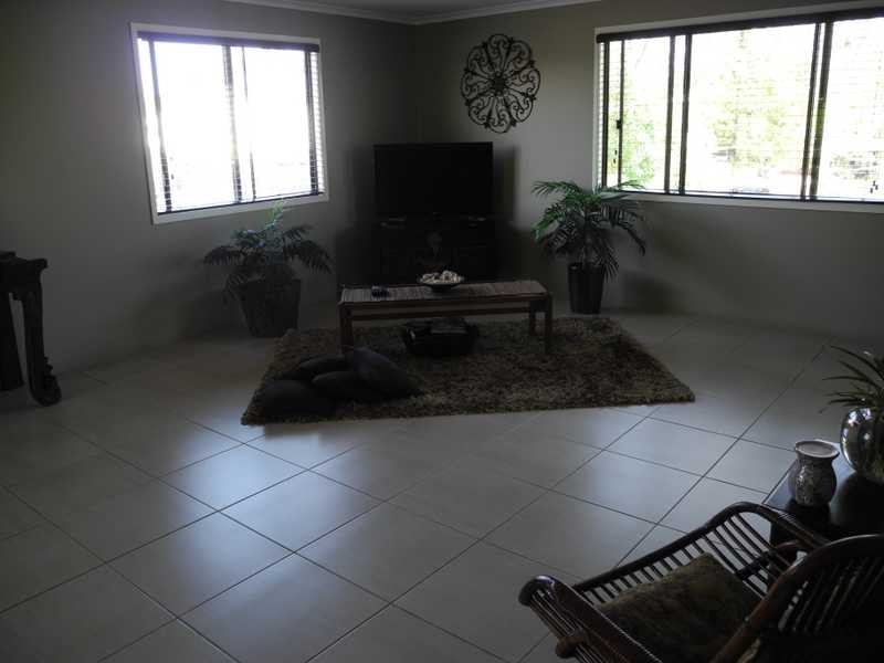 8 Parkside Street, Tannum Sands QLD 4680