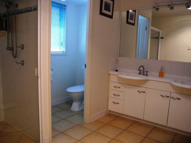 4 Riverside Drive, Tannum Sands QLD 4680