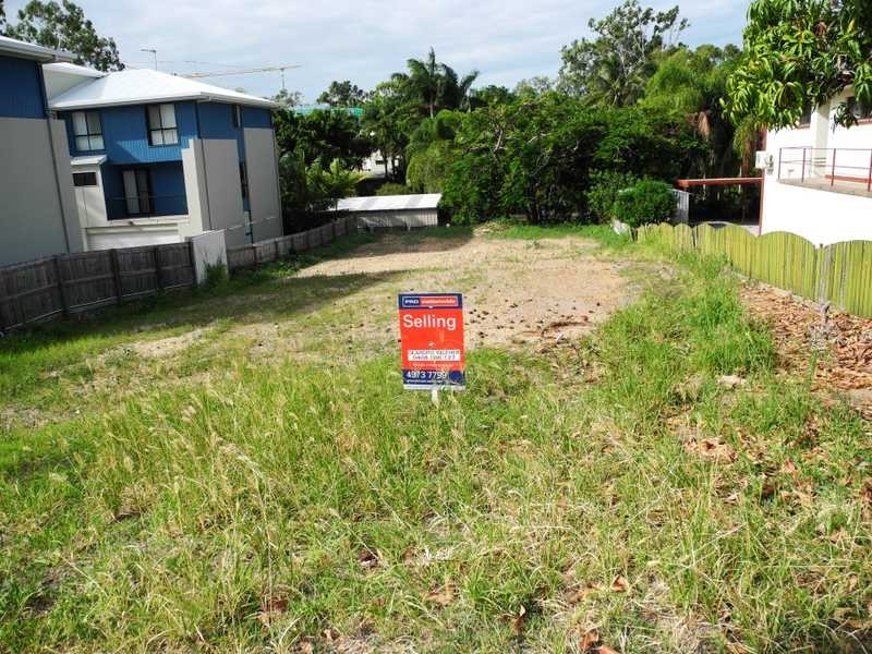 8 Arthur Street, Boyne Island QLD 4680