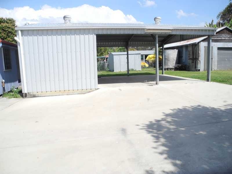 15 Dougall Street, Bororen QLD 4678