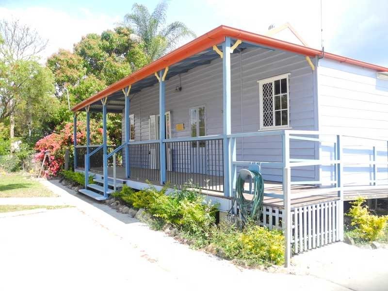 15 Dougall Street, Bororen QLD 4678