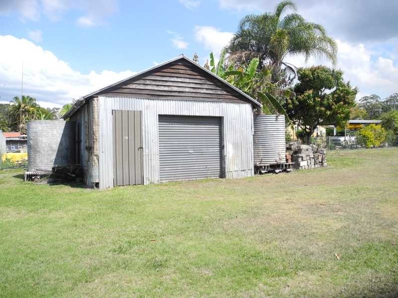 15 Dougall Street, Bororen QLD 4678