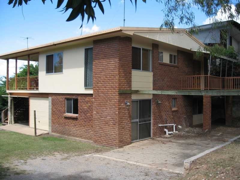 6 Sayre Crescent, Boyne Island QLD 4680