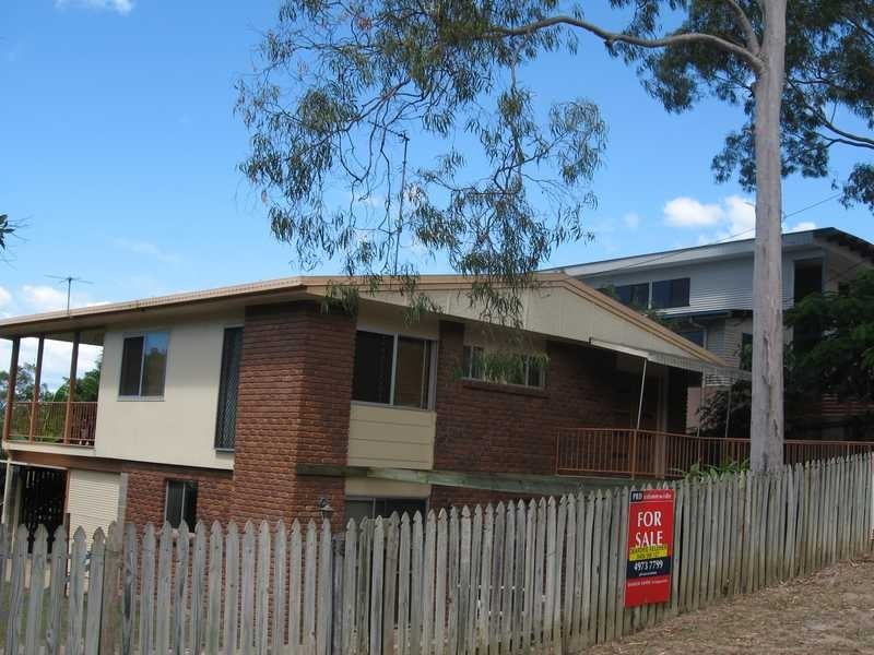 6 Sayre Crescent, Boyne Island QLD 4680