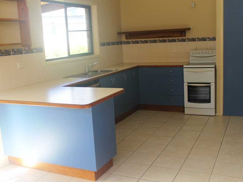 1/3 Fox Court, Tannum Sands QLD 4680