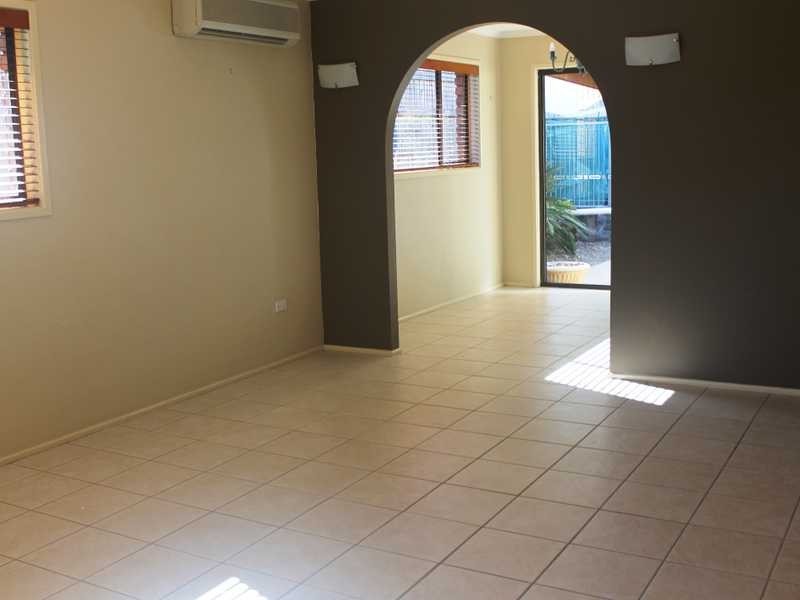 1/3 Fox Court, Tannum Sands QLD 4680