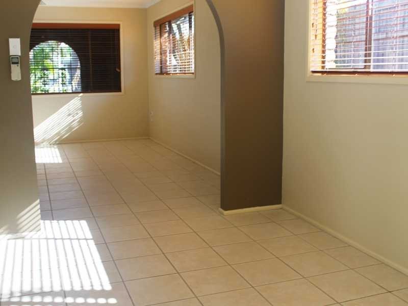1/3 Fox Court, Tannum Sands QLD 4680