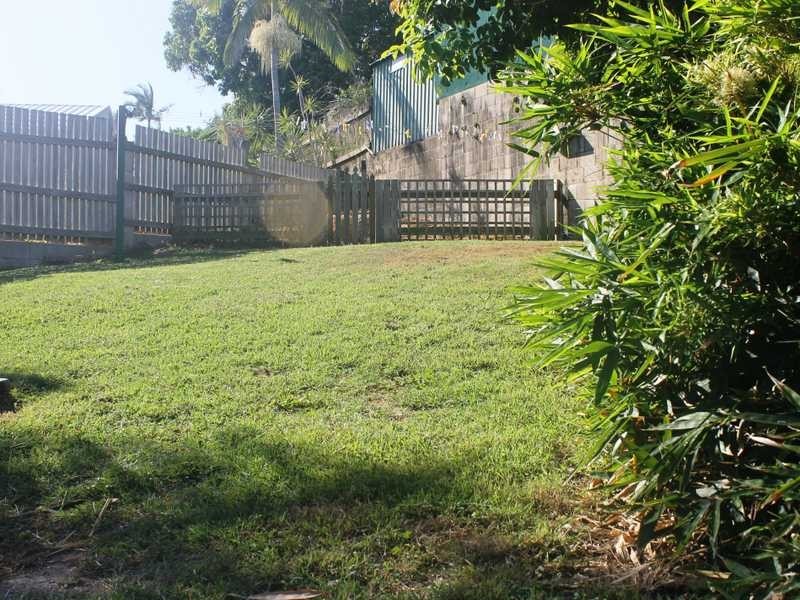 1/3 Fox Court, Tannum Sands QLD 4680