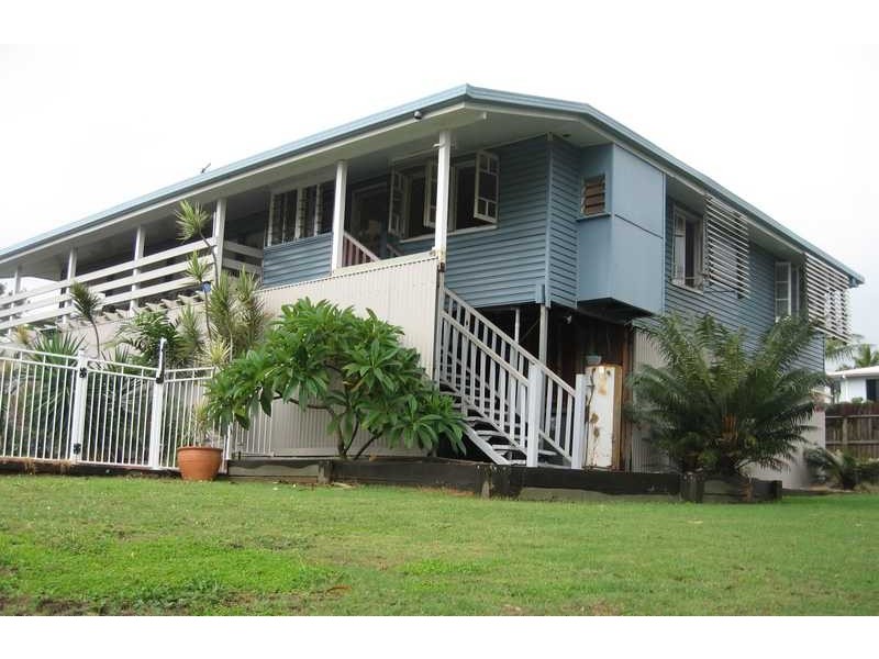 28 Beach Avenue, Tannum Sands QLD 4680