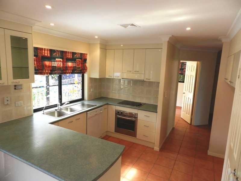 19 Jarrah Drive, Boyne Island QLD 4680