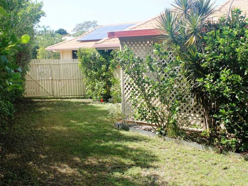 6 Kirrang Place, Boyne Island QLD 4680
