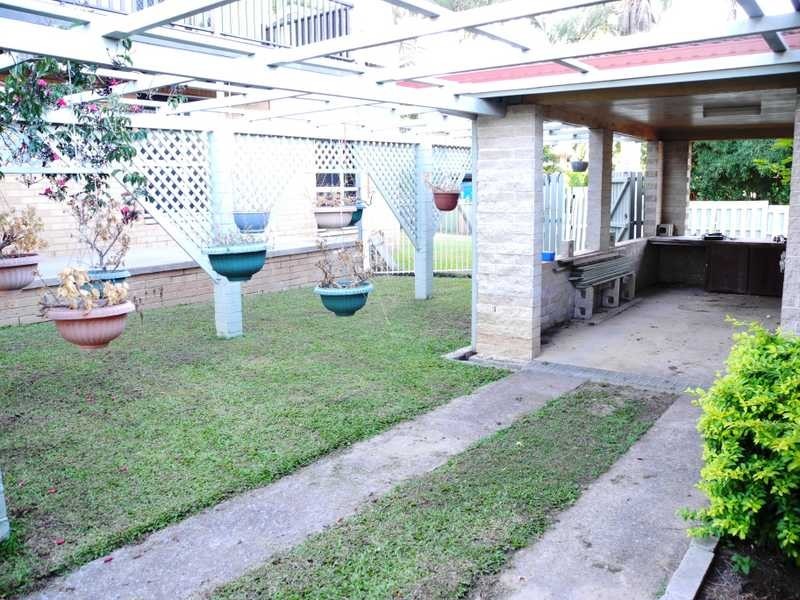 22 Yukana Street, Boyne Island QLD 4680