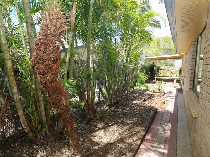 32 Centenary Drive, Boyne Island QLD 4680