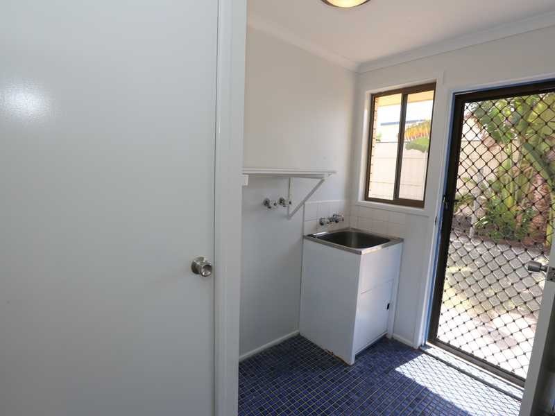 32 Centenary Drive, Boyne Island QLD 4680