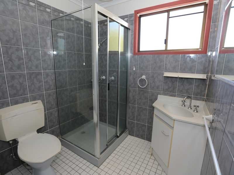32 Centenary Drive, Boyne Island QLD 4680