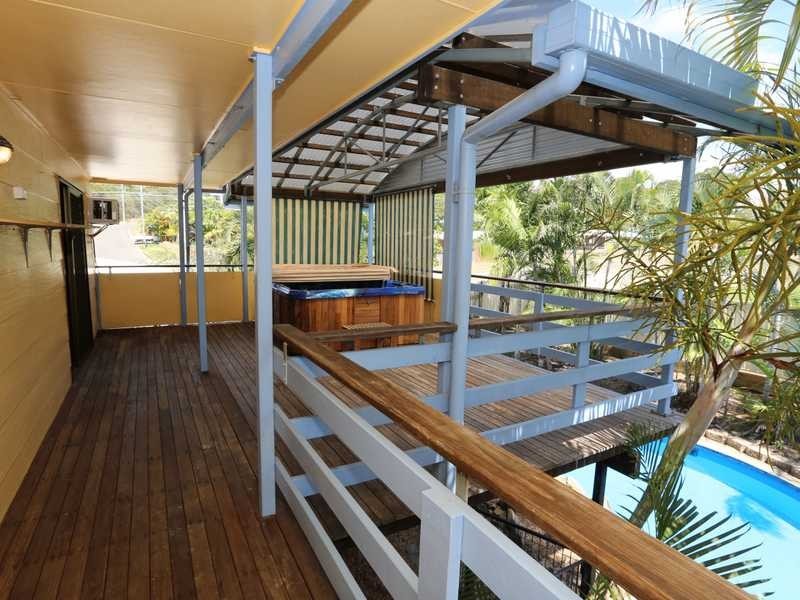 32 Centenary Drive, Boyne Island QLD 4680