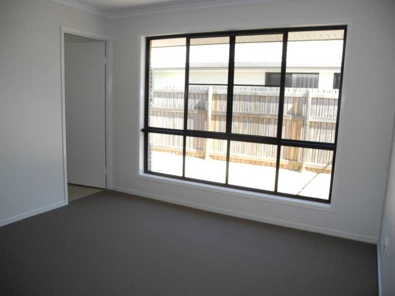 19 Jeana Close, Boyne Island QLD 4680