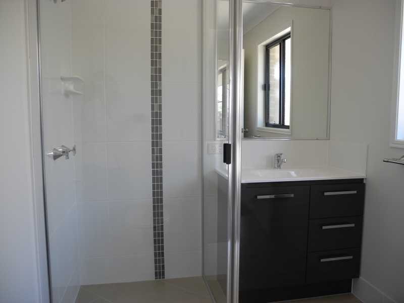 19 Jeana Close, Boyne Island QLD 4680