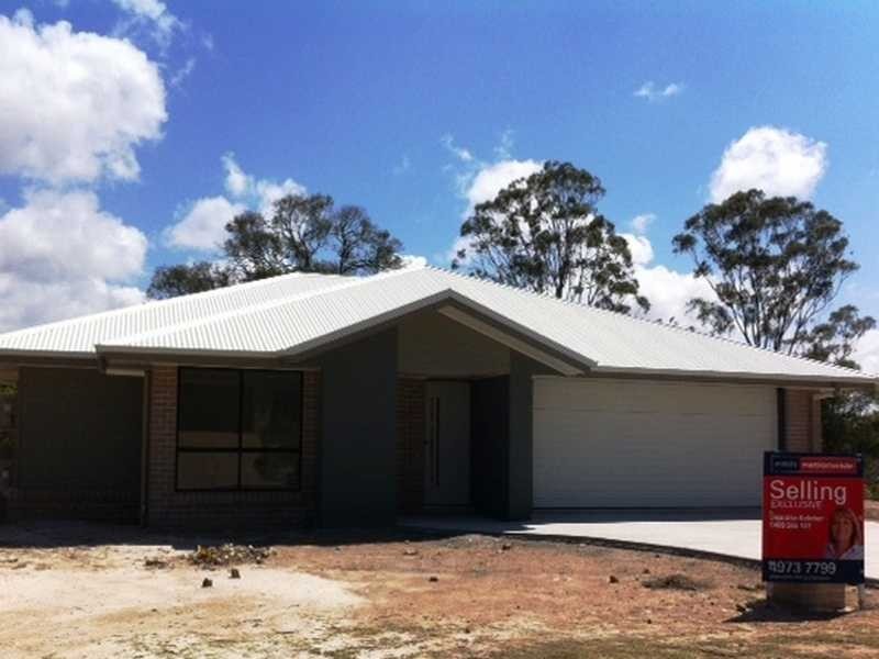 19 Jeana Close, Boyne Island QLD 4680