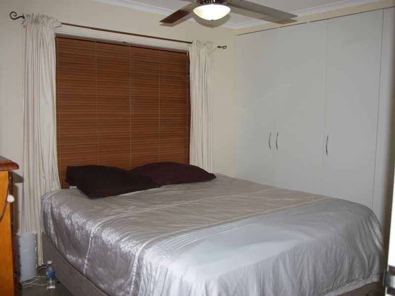 3 Polmaise Street, Boyne Island QLD 4680