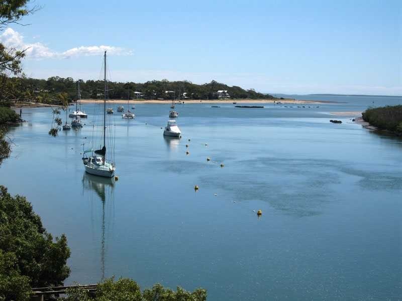 Unit 2/2 The Promenade, Boyne Island QLD 4680