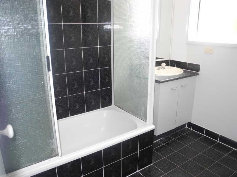 101 Malpas Street, Boyne Island QLD 4680