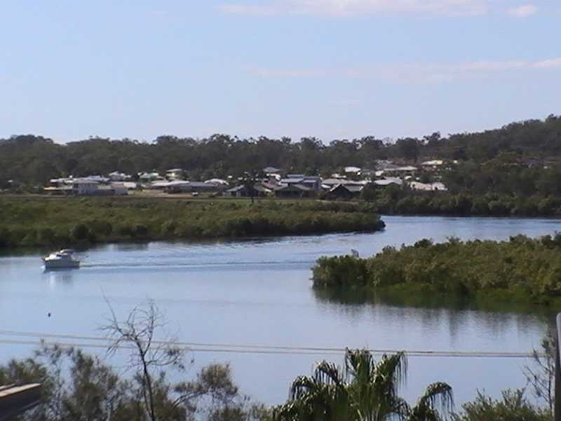 48 Malpas Street, Boyne Island QLD 4680