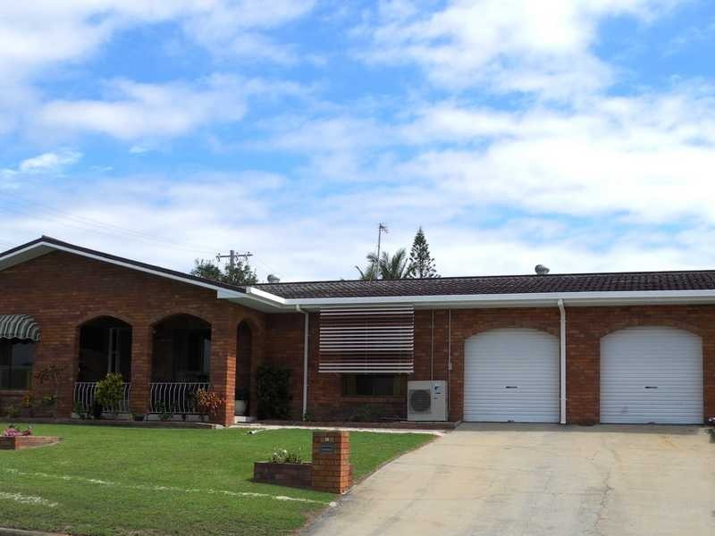1 Swains Court, Boyne Island QLD 4680