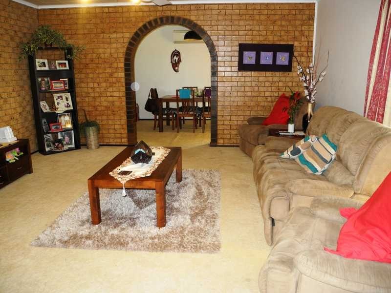 1 Swains Court, Boyne Island QLD 4680
