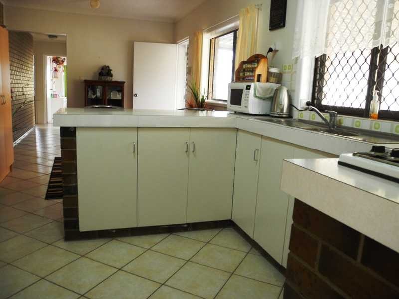 1 Swains Court, Boyne Island QLD 4680