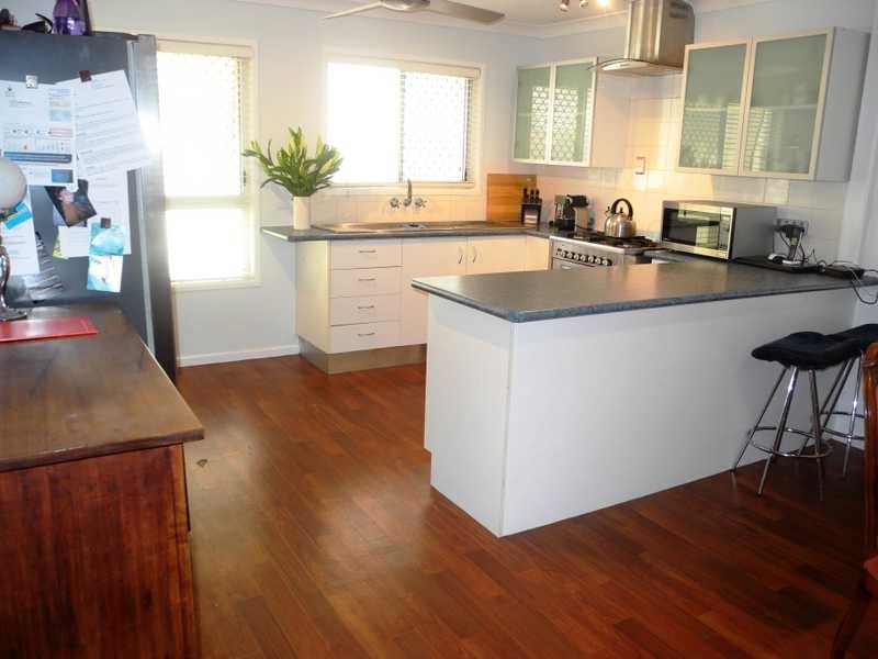 17 Alkina Crescent, Boyne Island QLD 4680